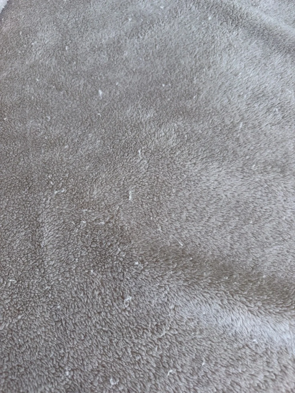 Brookstone NAP Plush Blanket Satin Trim All-Season Light Tan Soft Cozy King FLAW